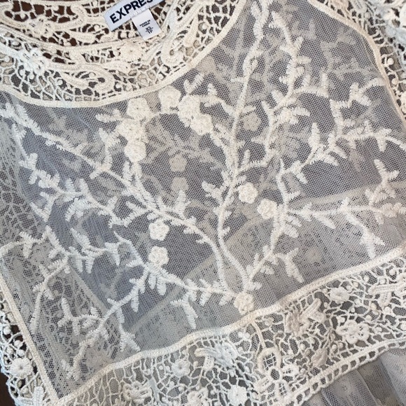 Express lace tank top! - Picture 5 of 5